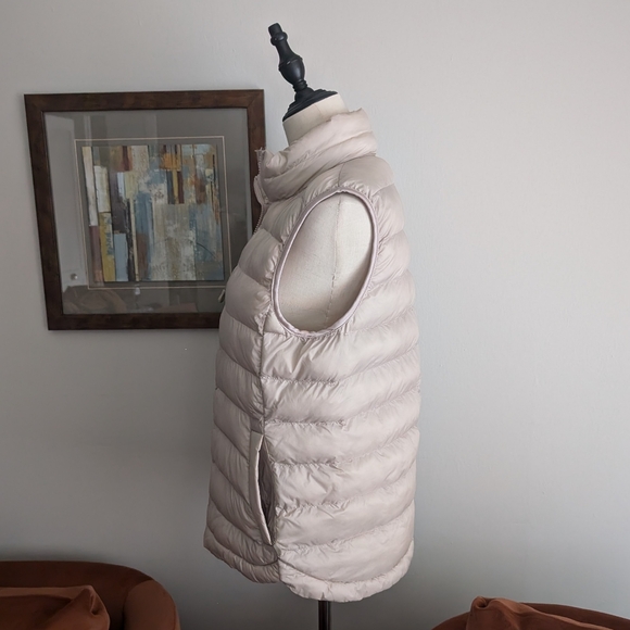 32 Degrees Heat® Lightweight Beige Puffer Vest Size Small - Picture 3 of 9